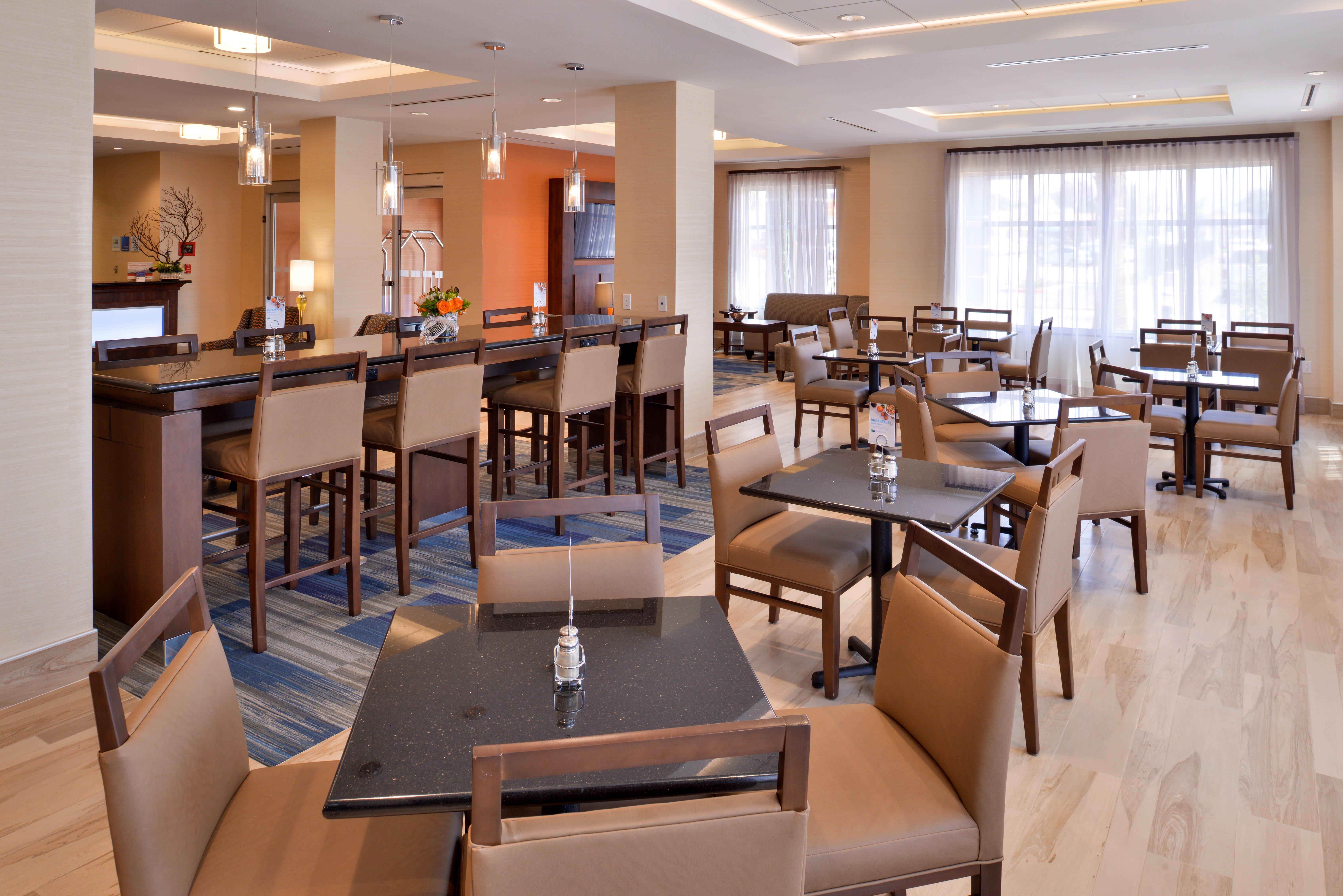Holiday Inn Express Hotels & Suites Loma Linda By Ihg Exterior foto